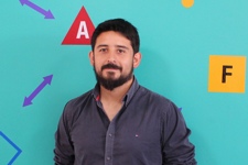 Javier Guzmán, Psicólogo